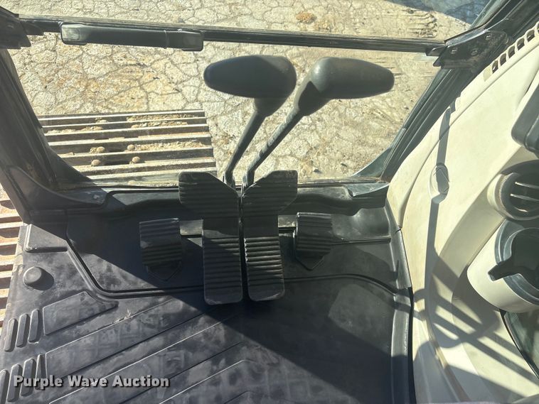 image for item EV2777 Kobelco SK210LC-10 excavator