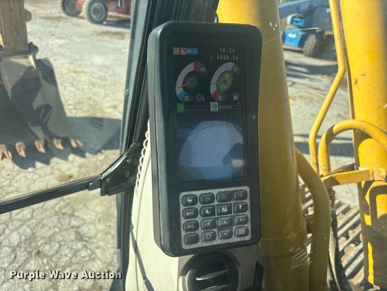 image for item EV2777 Kobelco SK210LC-10 excavator