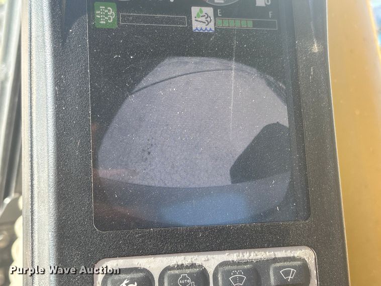 image for item EV2777 Kobelco SK210LC-10 excavator