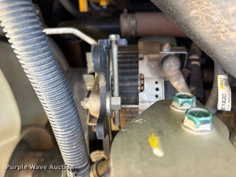 image for item EV2777 Kobelco SK210LC-10 excavator