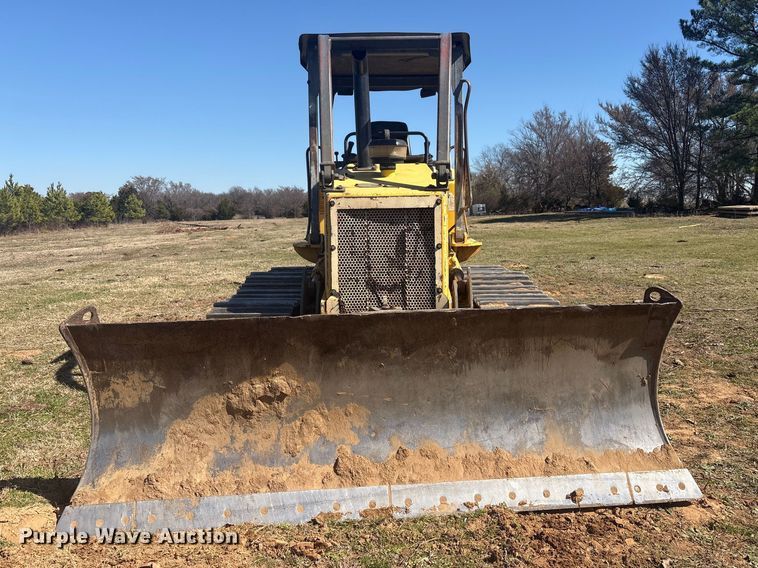 image for item EV2779 2000 New Holland DC80 dozer