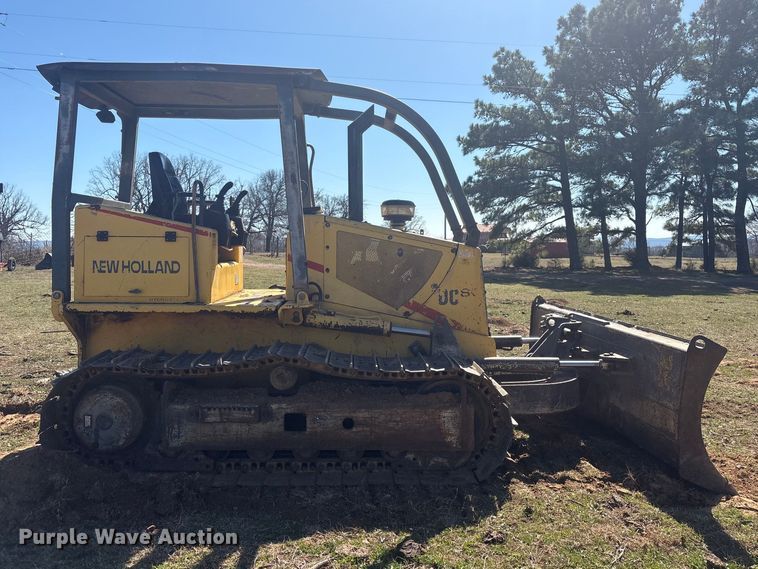 image for item EV2779 2000 New Holland DC80 dozer