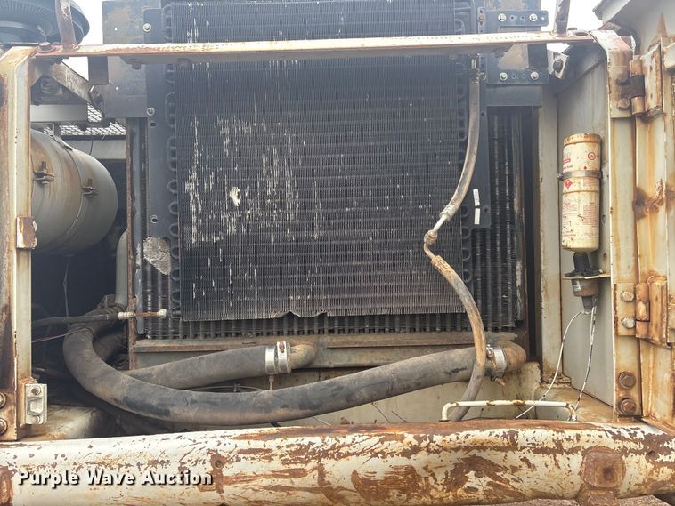 image for item EV2813 1996 Link-Belt 4300 Q excavator