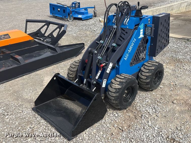 image for item EV2827 2025 AGT MX-MRW14 compact utility loader