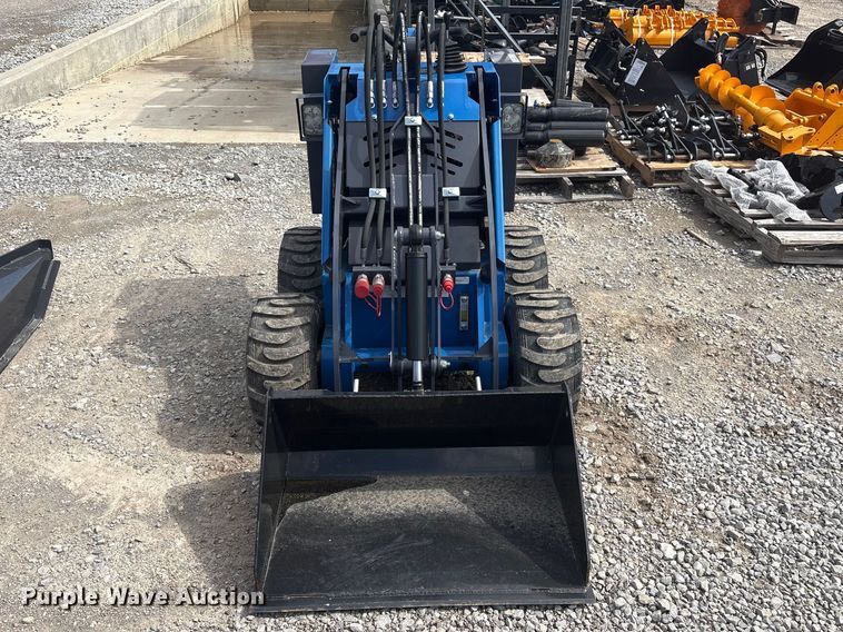 image for item EV2827 2025 AGT MX-MRW14 compact utility loader