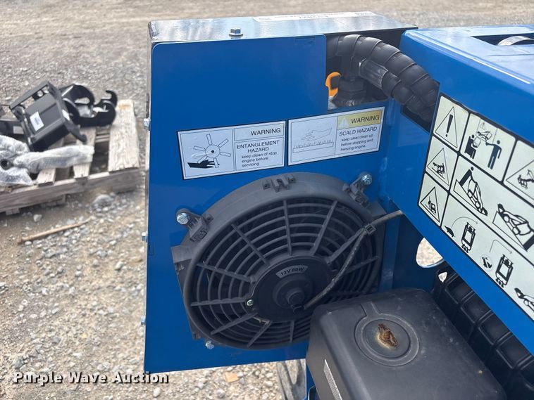 image for item EV2827 2025 AGT MX-MRW14 compact utility loader