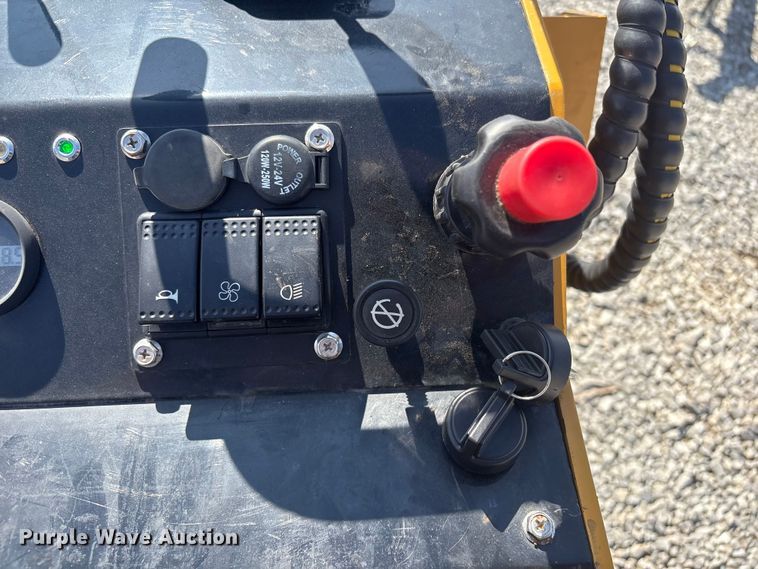 image for item EV2828 2024 AGT MX-CRT23 compact utility loader