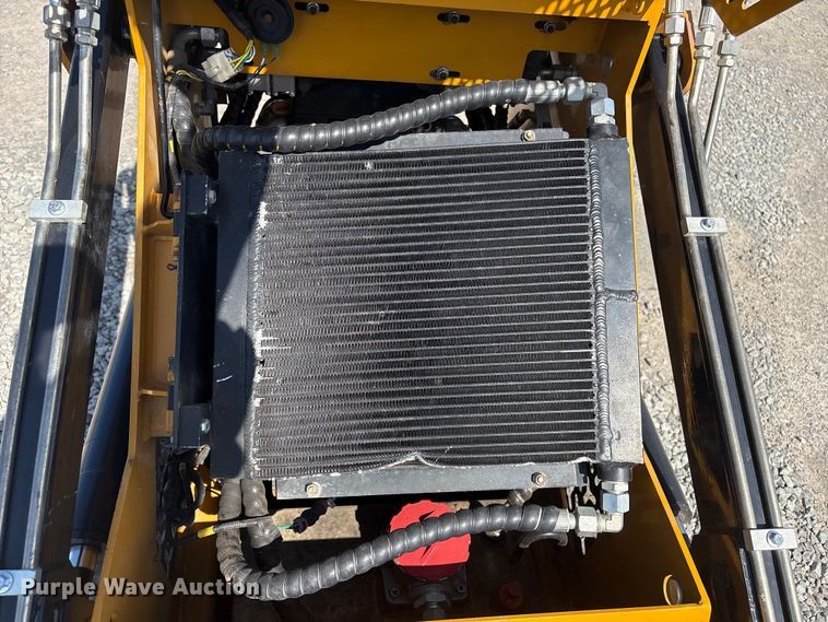 image for item EV2828 2024 AGT MX-CRT23 compact utility loader