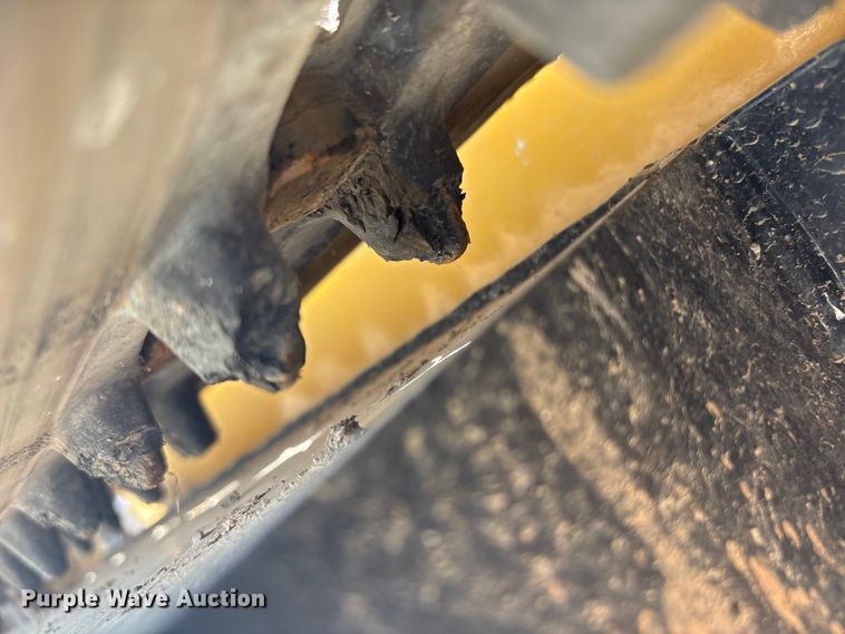 image for item EV2828 2024 AGT MX-CRT23 compact utility loader