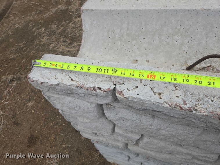 image for item EV5532 (25) concrete blocks