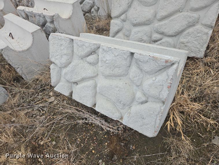 image for item EV5534 (19) concrete blocks