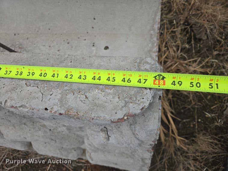 image for item EV5534 (19) concrete blocks