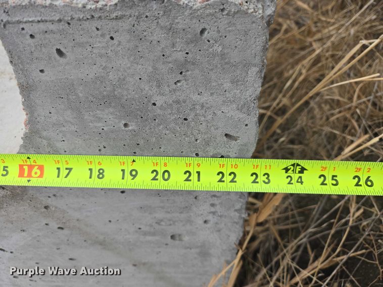 image for item EV5534 (19) concrete blocks