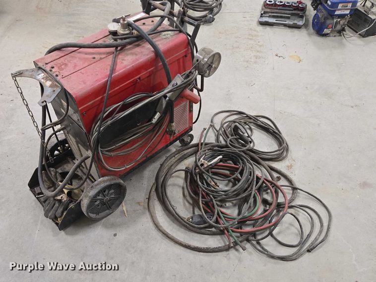 image for item EV5535 Lincoln Power Mig 200 welder