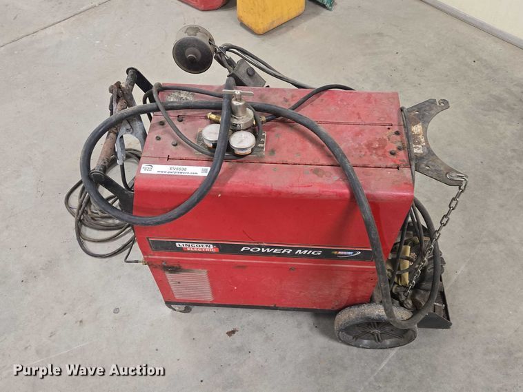 image for item EV5535 Lincoln Power Mig 200 welder