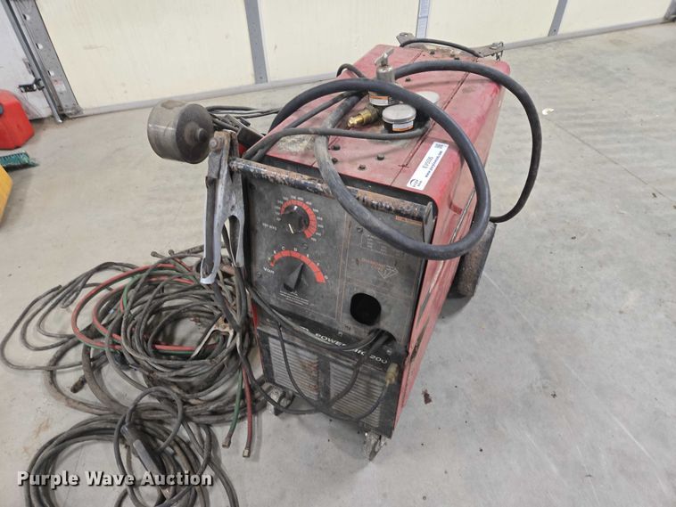 image for item EV5535 Lincoln Power Mig 200 welder