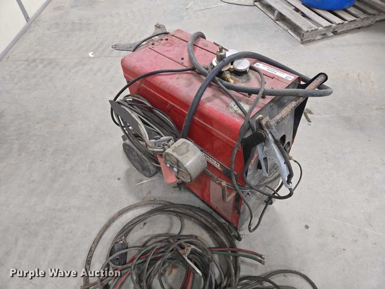 image for item EV5535 Lincoln Power Mig 200 welder