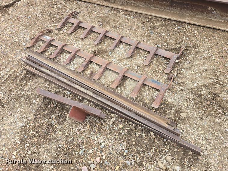 image for item EV5542 Building materials