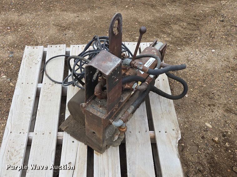 image for item EV5544 F&W concrete wall forms