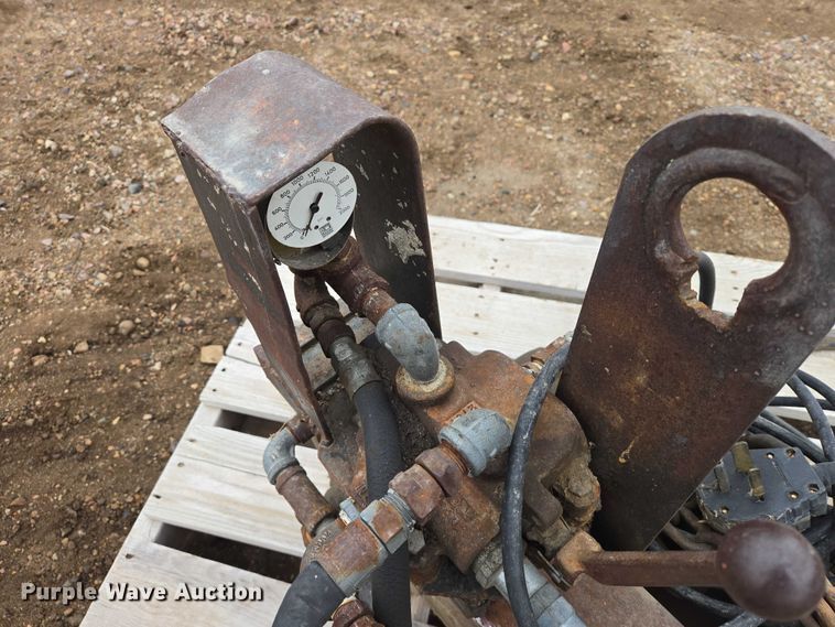 image for item EV5544 F&W concrete wall forms