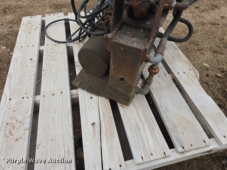 image for item EV5544 F&W concrete wall forms