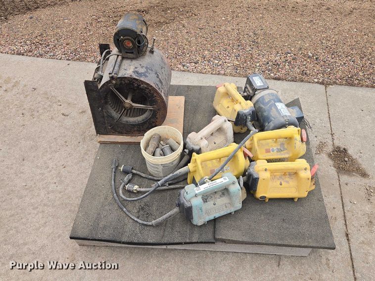 image for item EV5545 Concrete vibrators