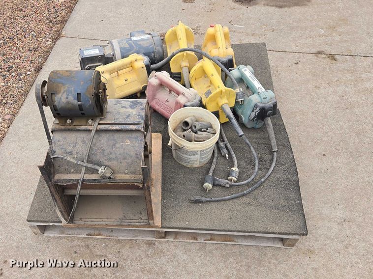 image for item EV5545 Concrete vibrators