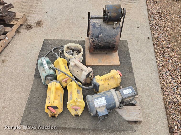 image for item EV5545 Concrete vibrators