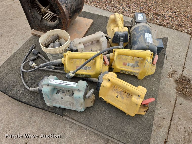 image for item EV5545 Concrete vibrators