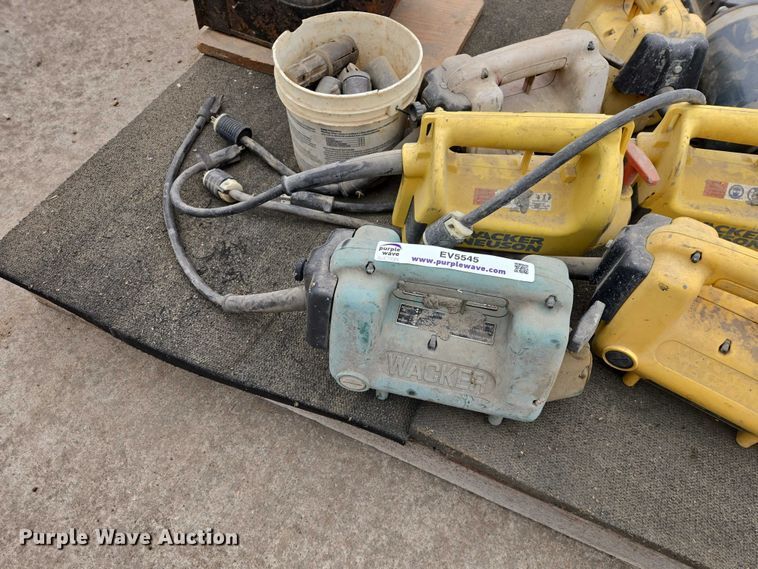 image for item EV5545 Concrete vibrators