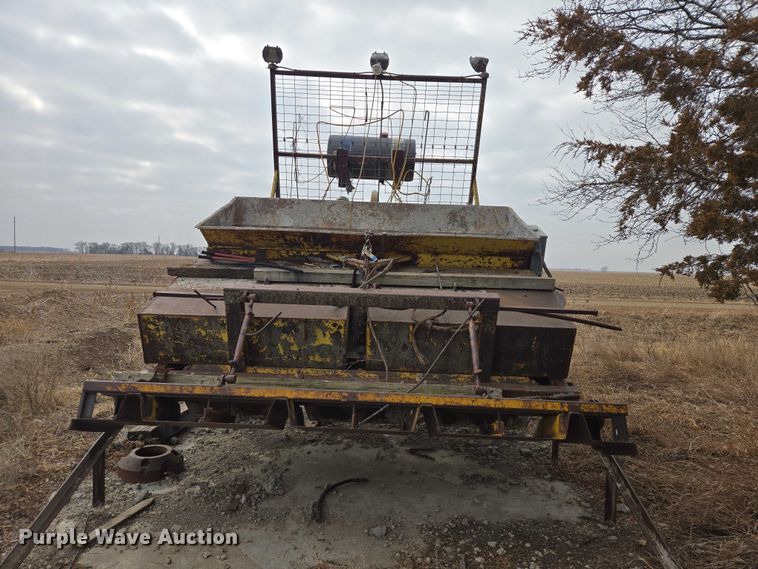 image for item EV5546 Concrete silo wall form machine