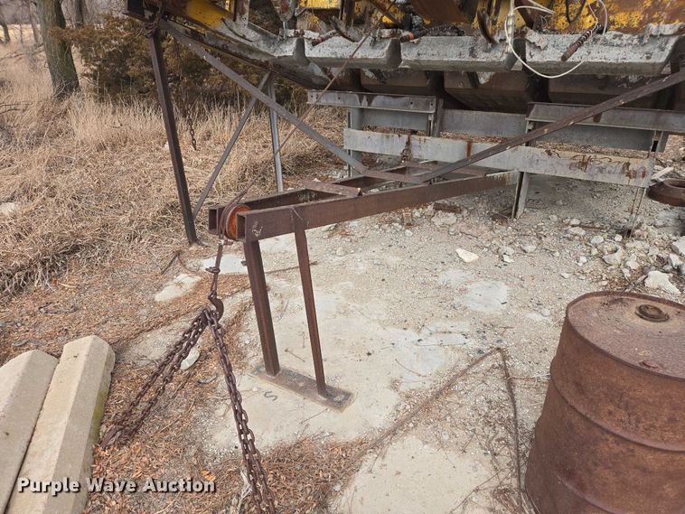 image for item EV5546 Concrete silo wall form machine