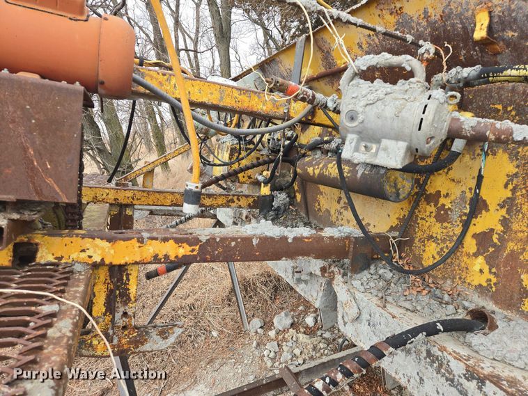 image for item EV5546 Concrete silo wall form machine