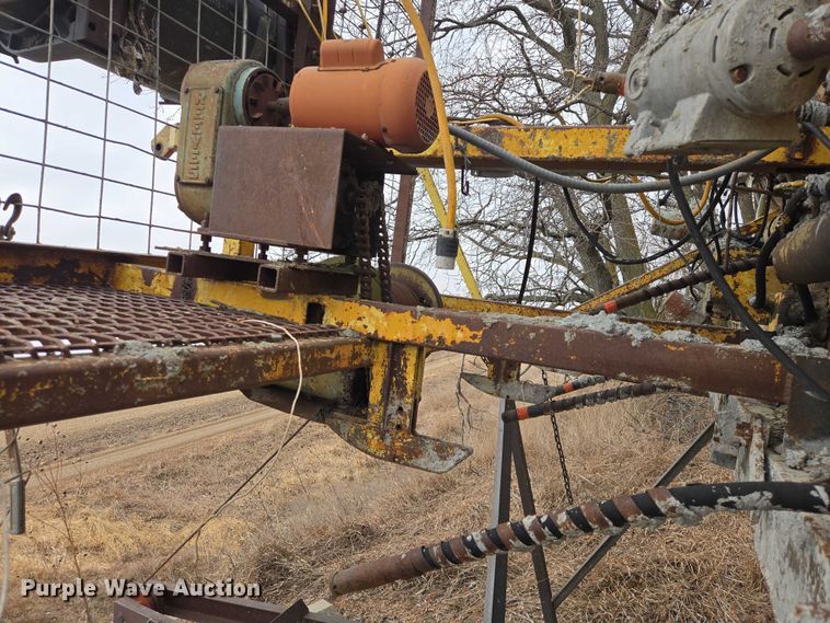 image for item EV5546 Concrete silo wall form machine