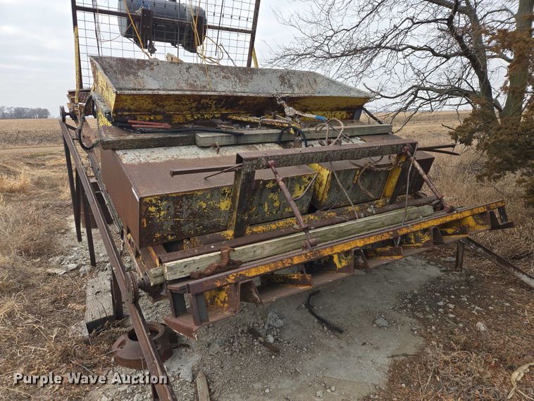 image for item EV5546 Concrete silo wall form machine