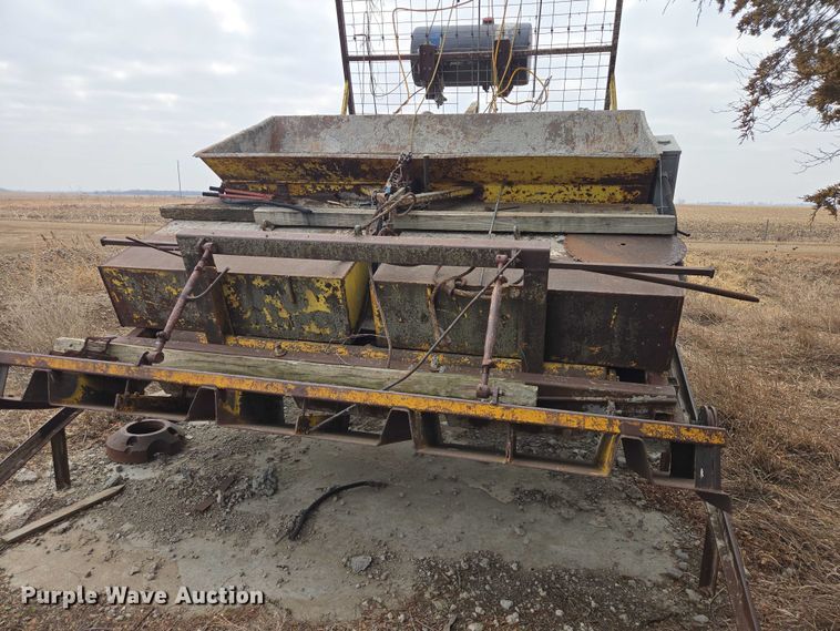 image for item EV5546 Concrete silo wall form machine