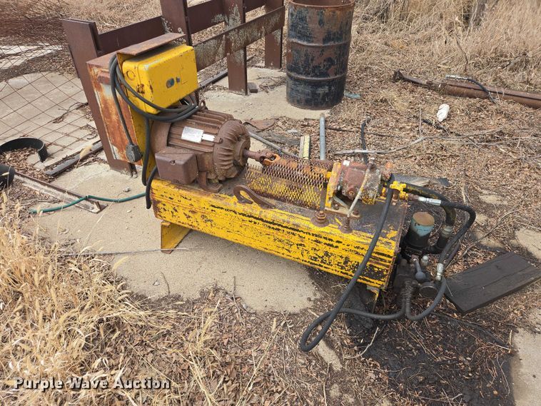 image for item EV5546 Concrete silo wall form machine