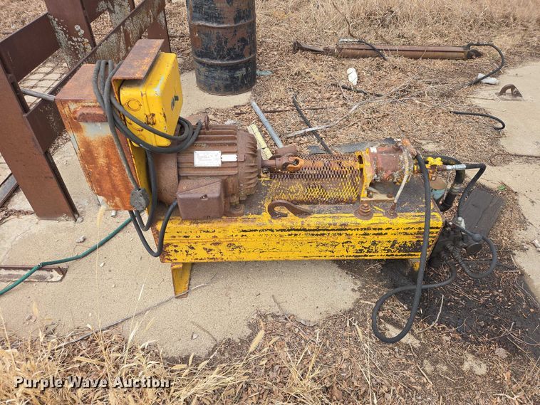 image for item EV5546 Concrete silo wall form machine