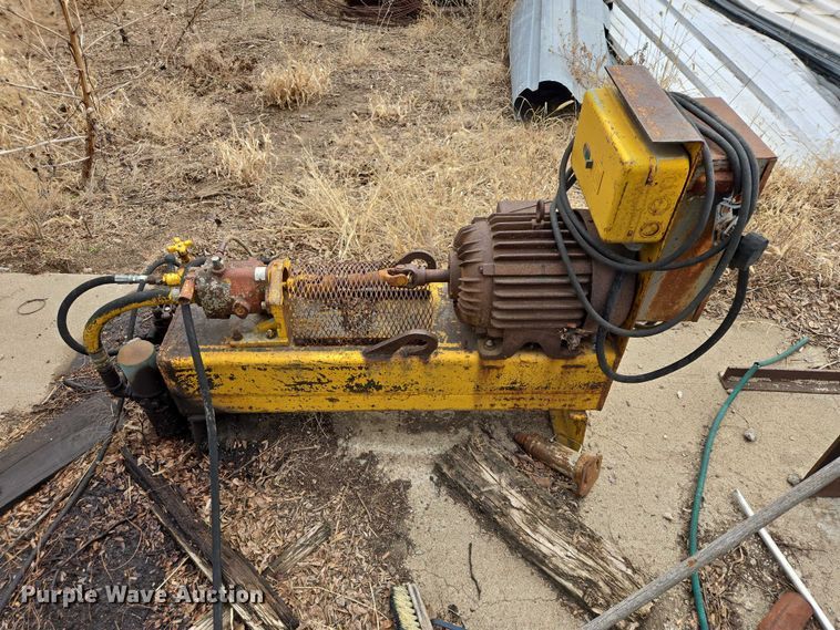 image for item EV5546 Concrete silo wall form machine