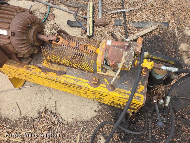 image for item EV5546 Concrete silo wall form machine