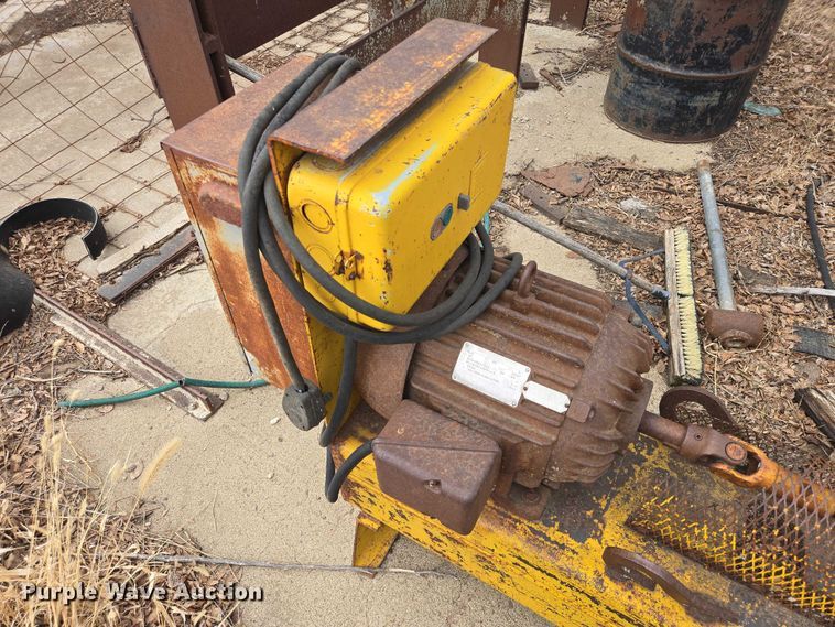 image for item EV5546 Concrete silo wall form machine