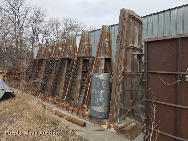 image for item EV5547 (7) concrete silo forms
