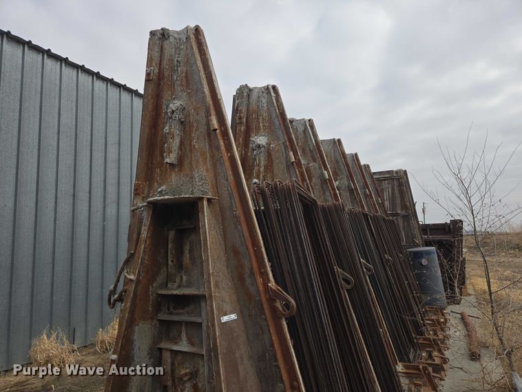 image for item EV5547 (7) concrete silo forms