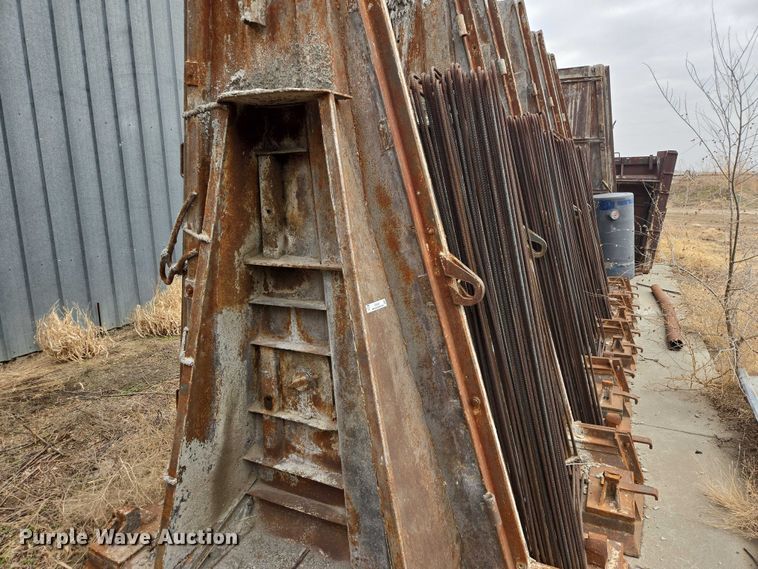 image for item EV5547 (7) concrete silo forms