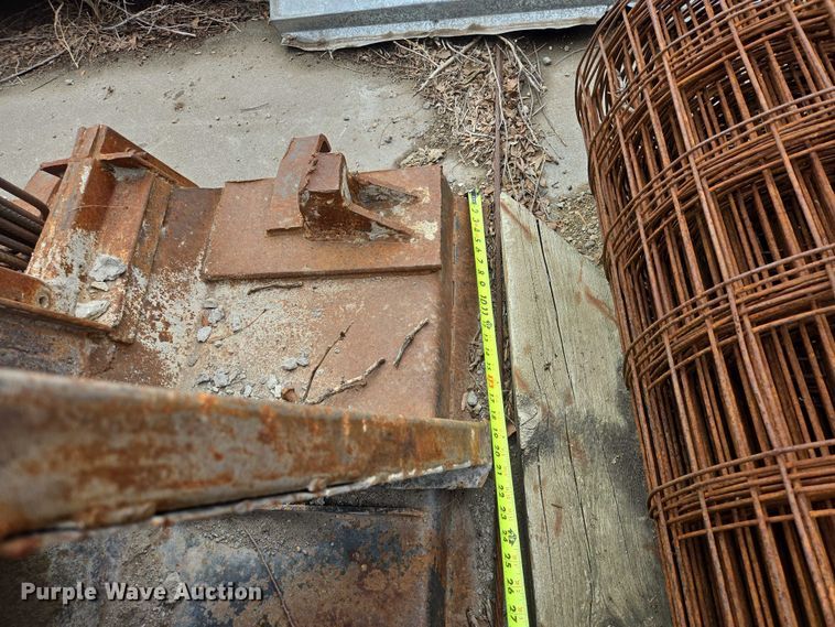 image for item EV5547 (7) concrete silo forms