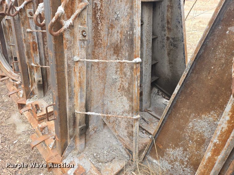 image for item EV5547 (7) concrete silo forms