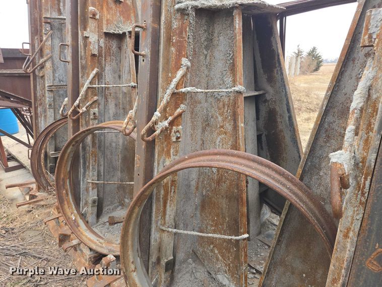 image for item EV5547 (7) concrete silo forms