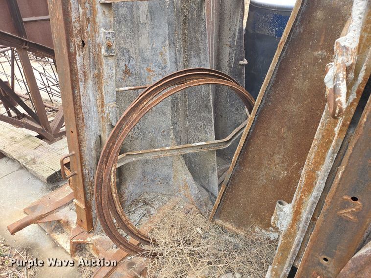 image for item EV5547 (7) concrete silo forms