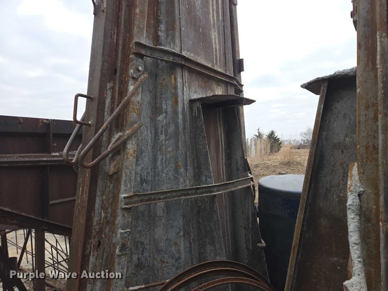 image for item EV5547 (7) concrete silo forms