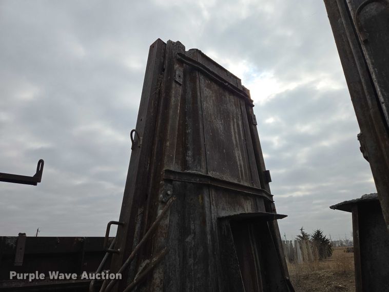 image for item EV5547 (7) concrete silo forms